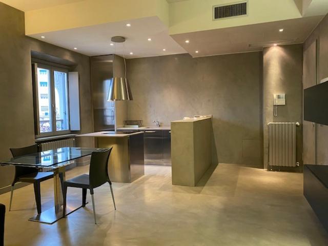 Spacious & Elegant Apartment Near Corso Como - Maroncelli ミラノ エクステリア 写真