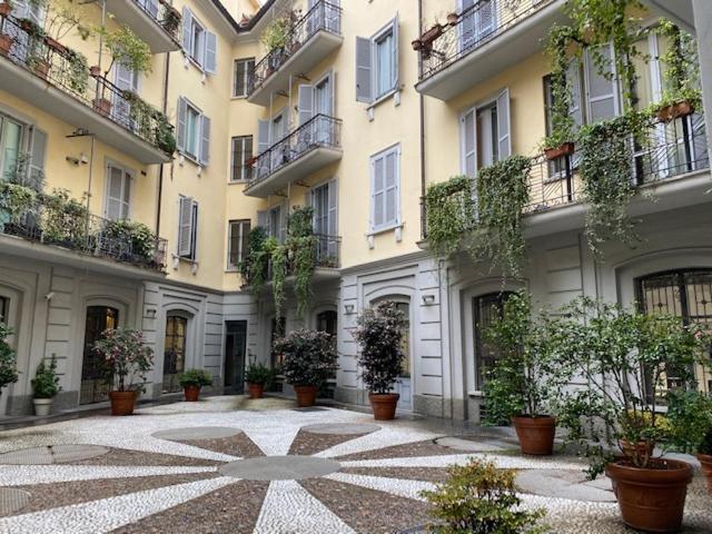 Spacious & Elegant Apartment Near Corso Como - Maroncelli ミラノ エクステリア 写真