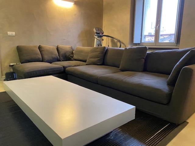 Spacious & Elegant Apartment Near Corso Como - Maroncelli ミラノ エクステリア 写真